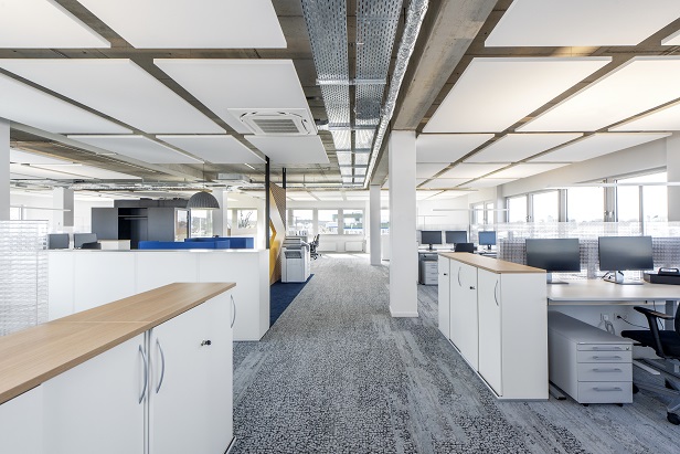 Free hanging acoustic panels in open-plan office