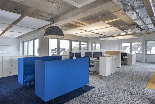Free hanging acoustic panels in open-plan office