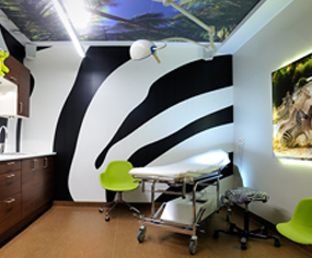 Sound-absorbing cleanable wall panels used to reduce the noise level