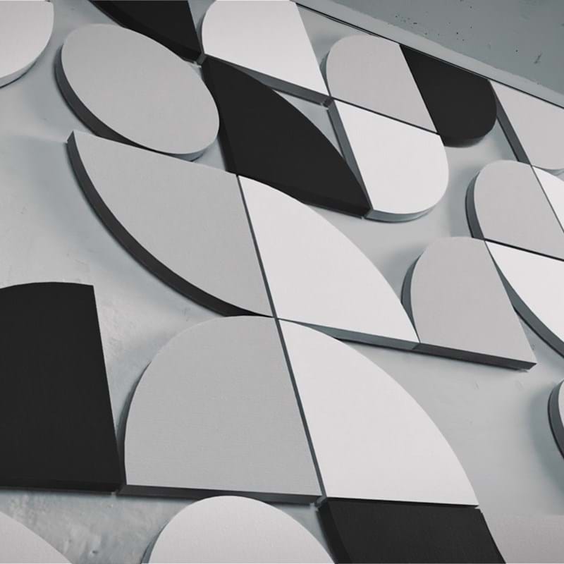 Paneles acústicos de pared de diferentes formas y colores